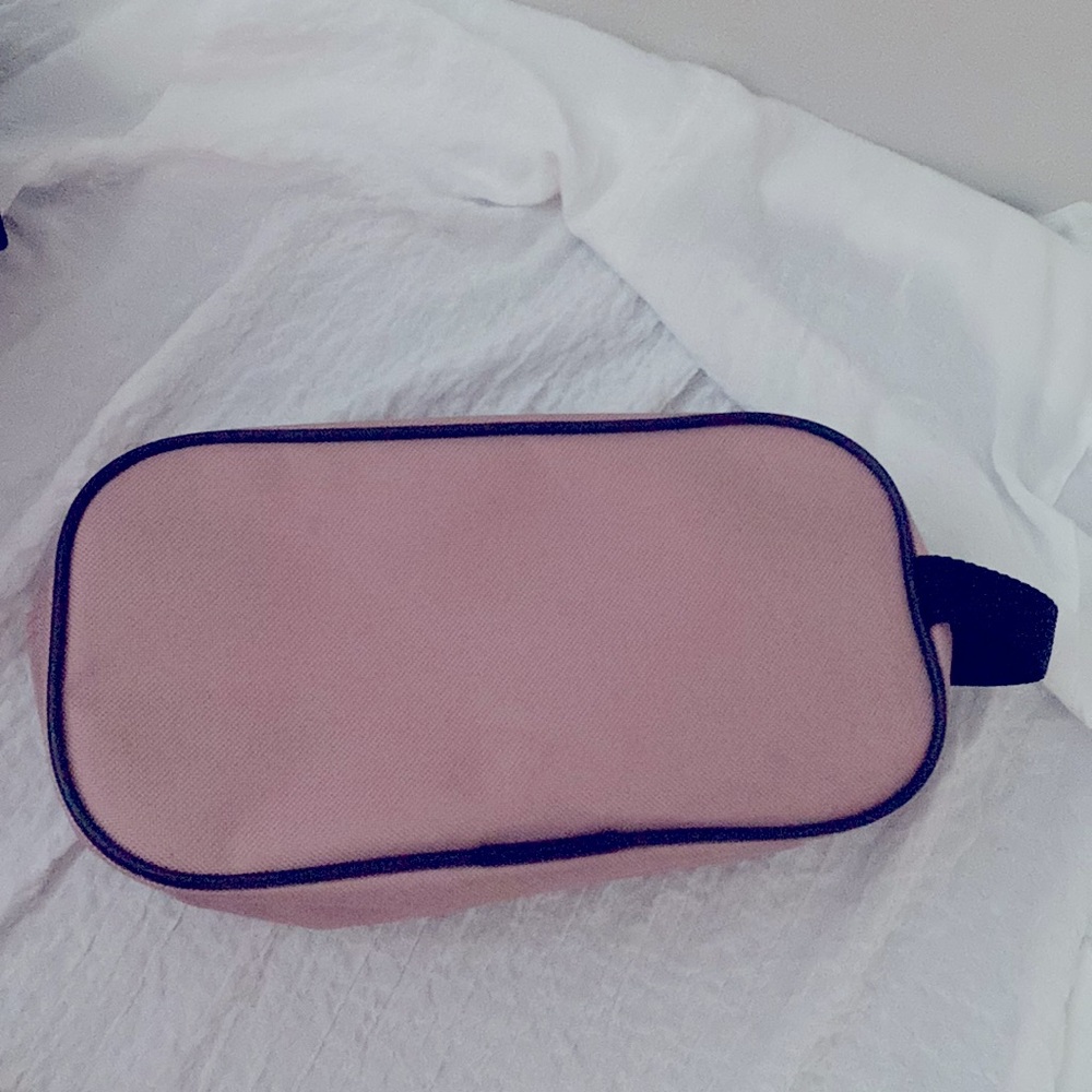 Travel bag and cosmetic bag - Picture 3 of 6